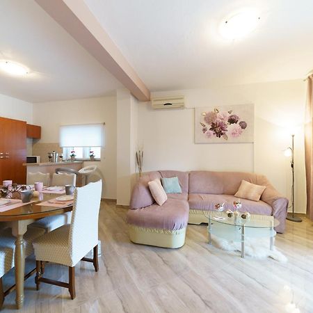 Apartmani Judita Zara Esterno foto