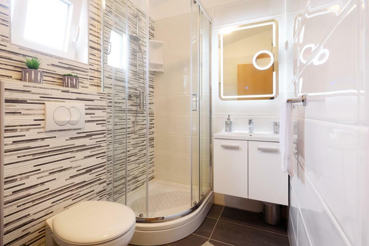 Apartmani Judita Zara Esterno foto