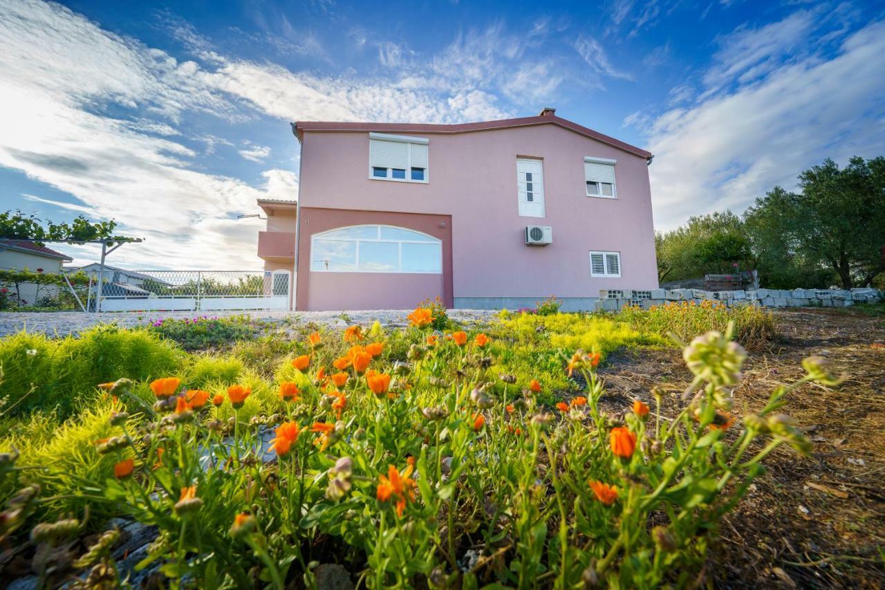 Apartmani Judita Zara Esterno foto
