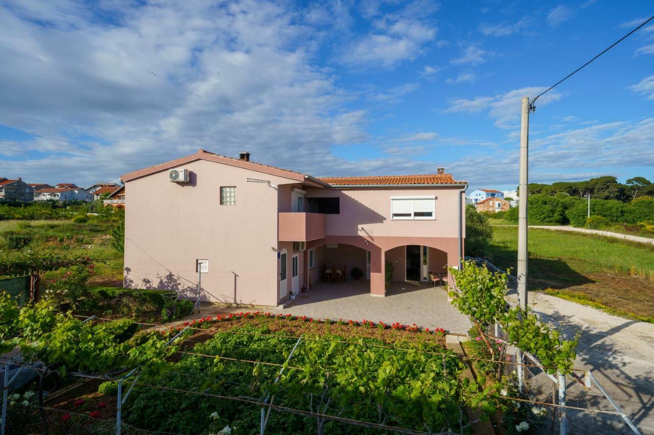 Apartmani Judita Zara Esterno foto