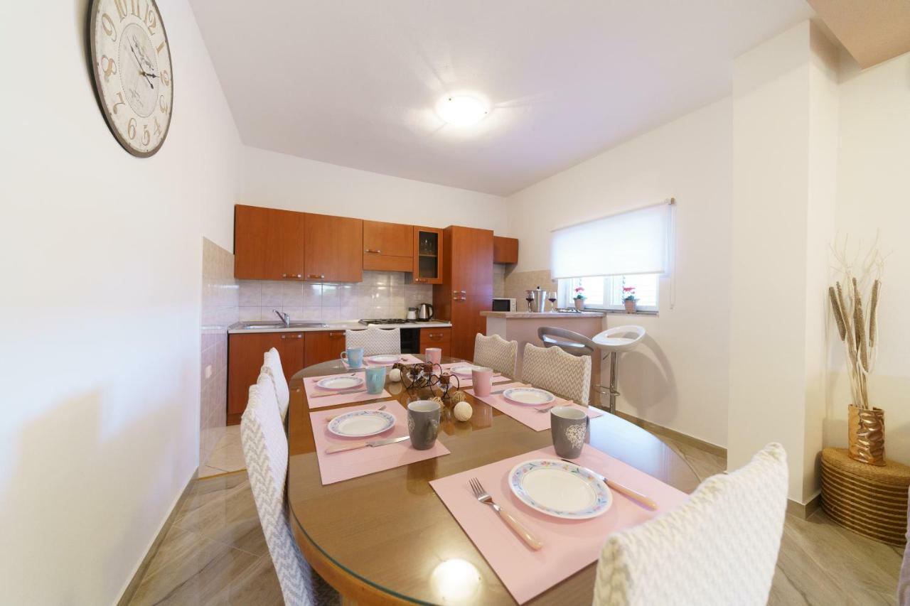 Apartmani Judita Zara Esterno foto