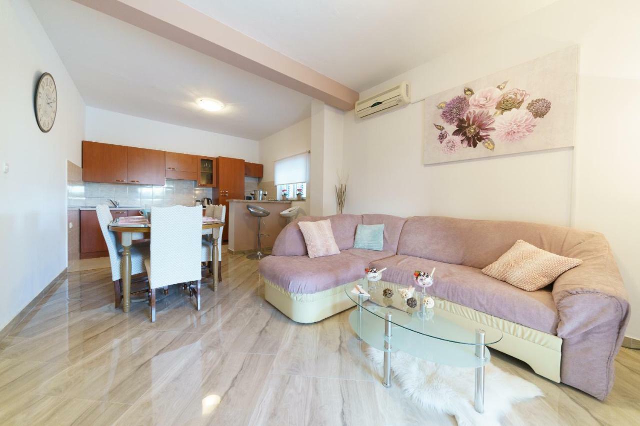 Apartmani Judita Zara Esterno foto