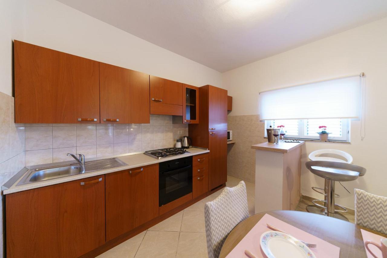 Apartmani Judita Zara Esterno foto